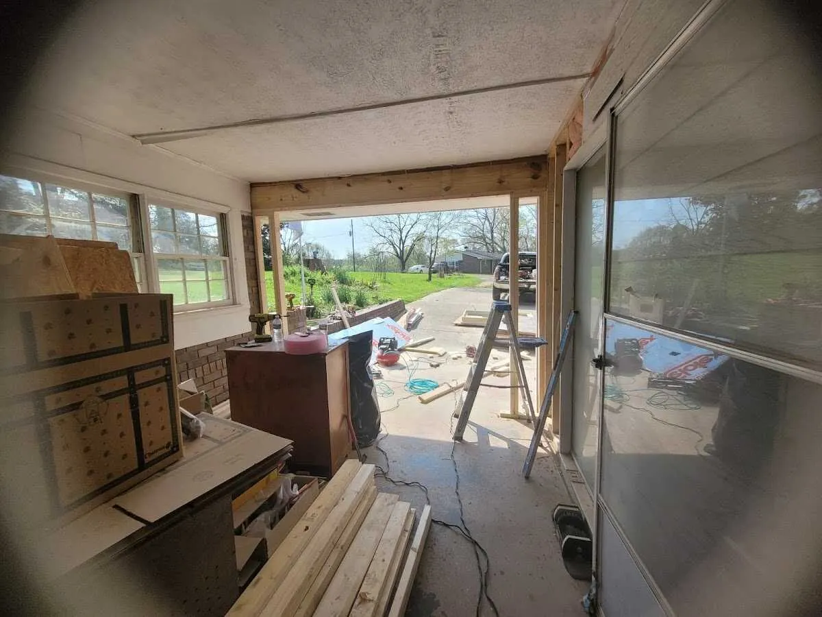 Air movers and dehumidifier for Drying & Dehumidification in Greenbelt